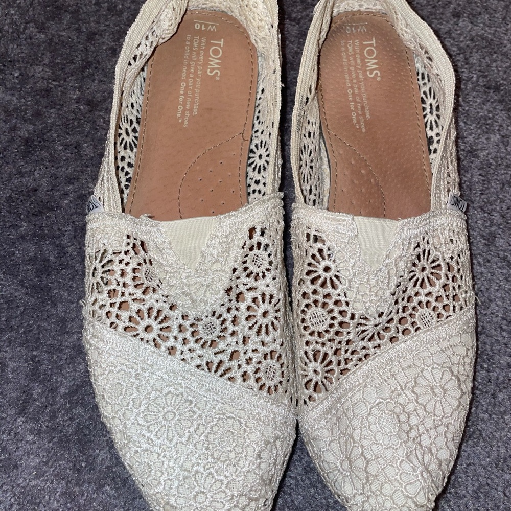 Authentic Women’s Toms size 10
